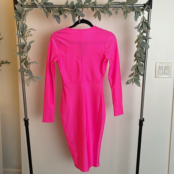 Fashion Nova Dress - Picture 4 of 5